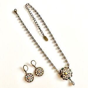 DAINTY VINTAGE LOOK NECKLACE & EARRINGS SET